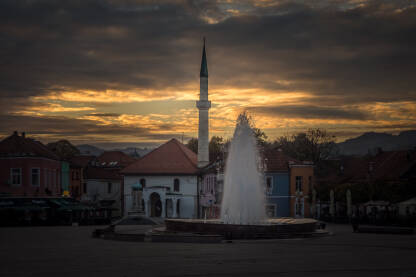 Trg slobode Tuzlanski Trg slobode