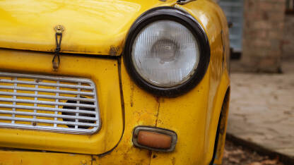 Trabant Stari žuti Trabant, oldtajmer