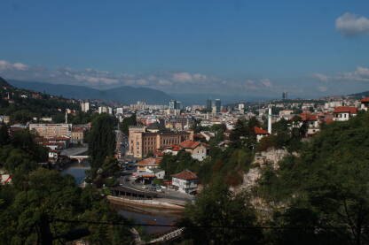 Panorama Sarajeva Panorama Sarajeva u kasno ljeto, 2021