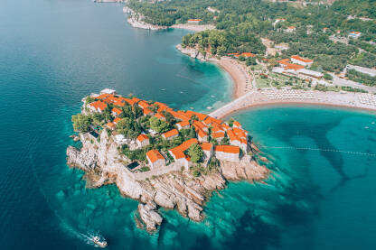 Poluostrvo Sveti Stefan, Crna Gora Poluostrvo Sveti Stefan, luksuzna destinacija. Crna Gora. Montenegro