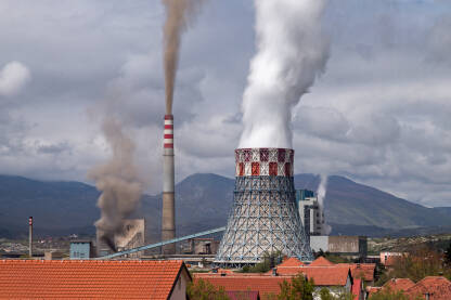 Termoelektrana Gacko Termoelektrana Gacko, pogled preko krovova kuća
