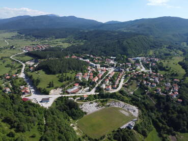 Grahovo Naseljeno mjesto i sjedište opštine Bosansko Grahovo