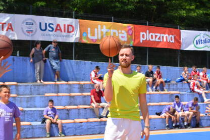 Džanan Musa Košarkaš Džanan Musa na Sportskim igrama mladih u Srebrenici 2022. godine.
Igra za Real Madrin i član je Košarkaške reprezentacije Bosne i Hercegovine