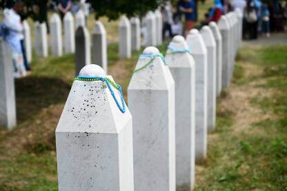 Nadgrobni spomenici Nadgrobni spomenici Memorijalnom centru Potočari, Srebrenica.