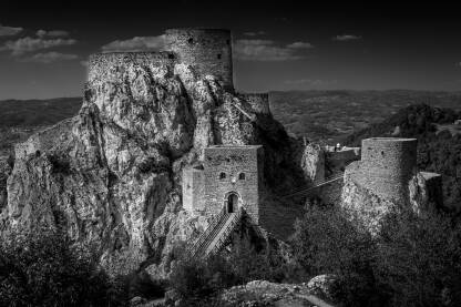 Stari grad Srebrenik