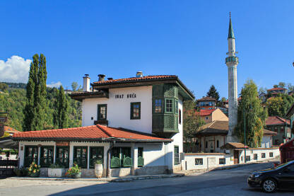 Inat kuca Sarajevo Inat kuca i Hadzijska dzamija