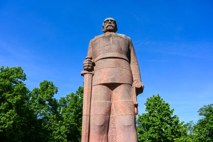 Statua Otta von Bismarcka u Minhenu, Njemačka.