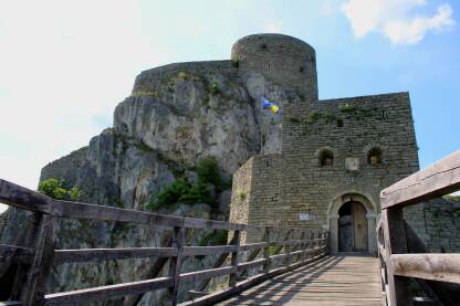 Stari grad Srebrenik