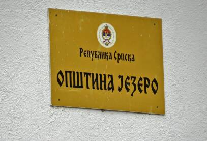 Tabla Opština Jezero