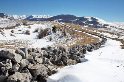 Pejzaz Blaca Podrucje Blaca i planina Visocica