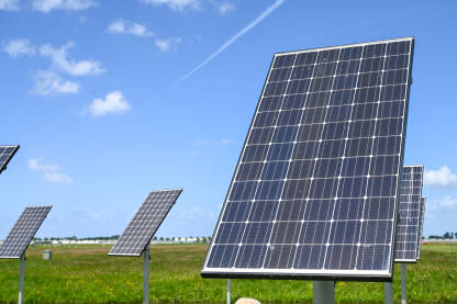 Solarni paneli. Proizvodnja električne energije.