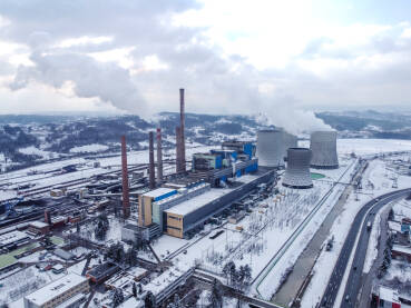 Industrijsko zagađenje zraka Industrijsko zagađenje zraka iz dimnjaka.