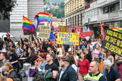 Protest za prava LGBTIQ zajednice Sarajevo, Bosna i Hercegovina, 24. juna 2023.: Povorka ponosa na ulicama glavnog grada BiH. Protestna šetnja. LGBTIQ Pride.
