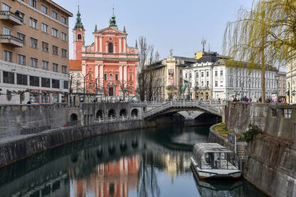 Ljubljana, Slovenija Centar grada. Tromostovlje u Ljubljani.