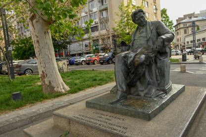 George Enescu je bio rumunski kompozitor, muzičar i političar.