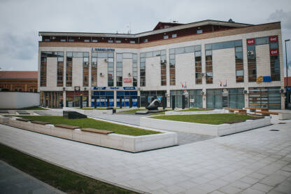 Spomenik civilnim žrtvama rata u Brčkom