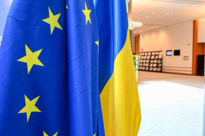 Zastave Ukrajine i Evropske unije, EU. Zastave Ukrajine i Evropske unije, EU.
