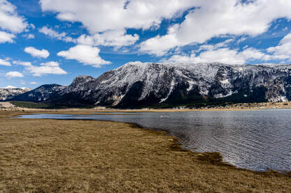 Blidinje jezero Park prirode Blidinje. Planina Čvrsnica