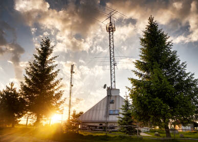 Dom radio amatera Smetovi, Zenica Dom radio amatera Smetovi, Zenica