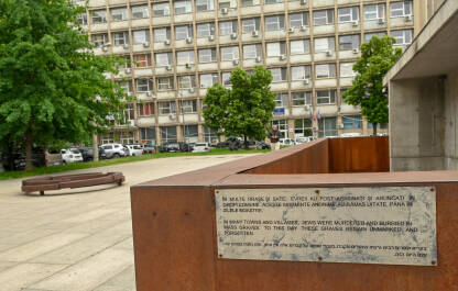 Spomenik Romima i Jevrejima koji su tokom II svjetskog rata iz rumunskih gradova odvođeni u smrt.