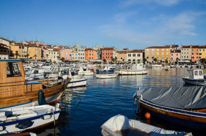Stari grad Rovinj Stari grad Rovinj na Jadranskom moru. Istra. Popularno turističko odredište u Hrvatskoj.