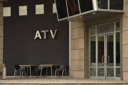 Ulaz u zgradu ATV Banja Luka Ulaz u zgradu ATV Banja Luka
