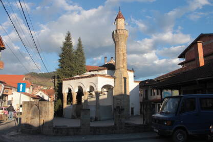 Novi Pazar, Lejlek džamija Lejlek džamija u Novom Pazaru, navodno je ovdje sultan Mehmed Fatih klanjao džumu. Jedinstvene arhitekture.