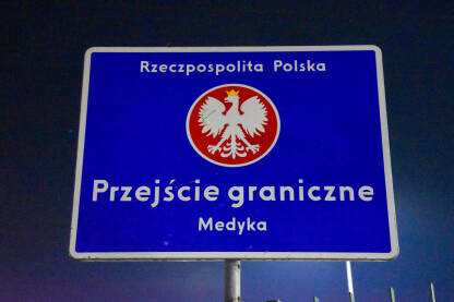 Granični prelaz Medika, Poljska Granica između Poljske i Ukrajine. Granični prelaz Medika (Medyka). Tabla sa natpisom.