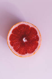 _DSC0599 Izvor vitamina C. Grejp. Grejpfrut. Citrusi.