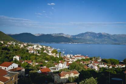 Pogled na moree iz Đenovića, Herceg Novi.