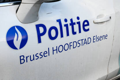 Policija u Briselu Policija u Briselu, Belgija. Policijsko vozilo.