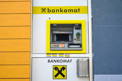 Raiffeisen banka, bankomat.