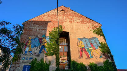 Mural sa porukom podrške izbjeglicama. Zagreb, Hrvatska: Mural sa porukom podrške izbjeglicama i migrantima.