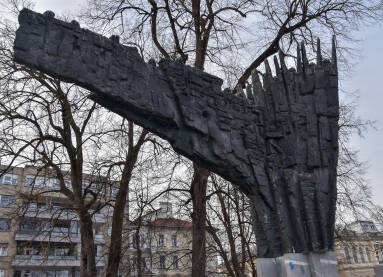 Spomenik revolucije u Ljubljani Spomenik Revolucije, centar Ljubljane.
