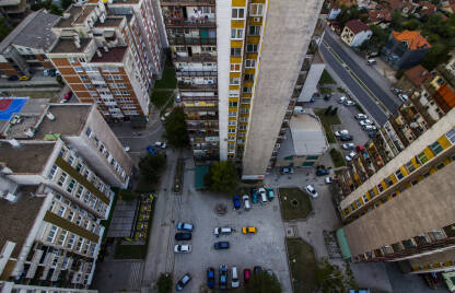 Zenica Pogled na naselje Mokušnice. Pogled sa vrha zgrade.