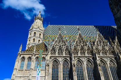 Katedrala sv. Stjepana (Stephansdom), Beč Bečka katedrala ili katedrala sv. Stjepana (Stephansdom). Beč, Austrija: Katedrala u centru grada.