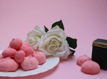 Roze puslice Roze puslice na tanjiru