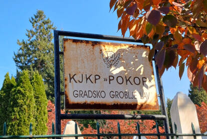 Groblje Lav u Sarajevu Tabla na ulazu u "Groblje Lav" u Sarajevu