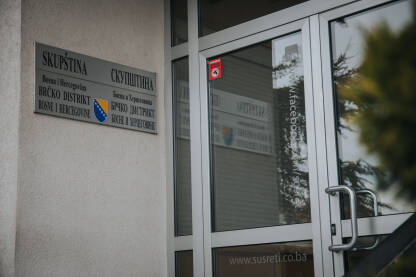 Skupština Brčko distrikta BiH Zgrada skupštine Brčko distrikta BiH i Doma kulture Brčko