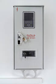 Razvodni ormar za električnu energiju Razvodni ormar za električnu energiju, s bravom.