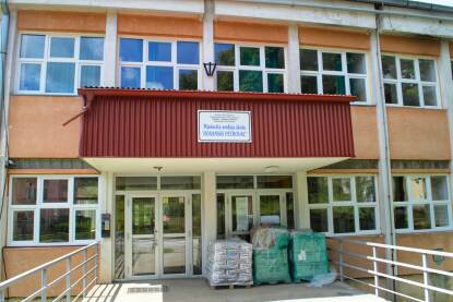 Mješovita srednja škola Mješovita srednja škola Bosanski Petrovac.