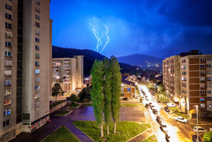 Munja na nebu iznad Zenice Fotografija grada Zenica
