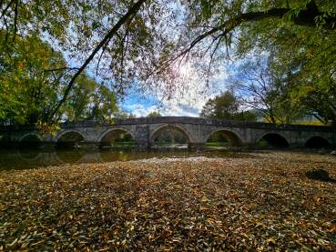 Rimski most na rijeci Bosni, nedaleko od Ilidže.