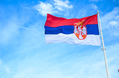 Zastava Srbije. Nacionalna zastava Republike Srbije. Grb Srbije.