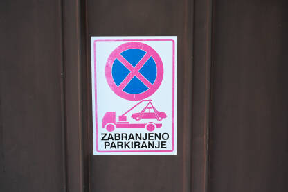 Znak zabranjeno parkiranje. Simbol vozila "pauk". Znak zabranjeno parkiranje. Simbol vozila "pauk". Parking zabranjen.