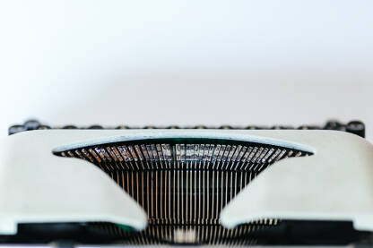 Detalji mašine za kucanje, sa slobodnim prostorom za tekst