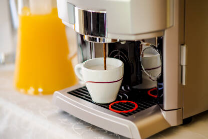 Espresso kava Espresso kava i aparat za kavu