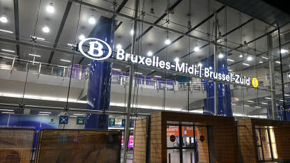 Brisel, Belgija: Željeznička stanica Brisel-Jug. Bruxelles-Midi na francuskom ili Brussel-Zuid na holandskom.