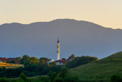 Brekovica Džamija u selu Brekovica kod Bihaća