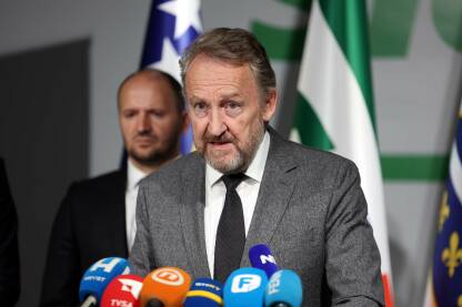 Bakir Izetbegović, predsjednik SDA